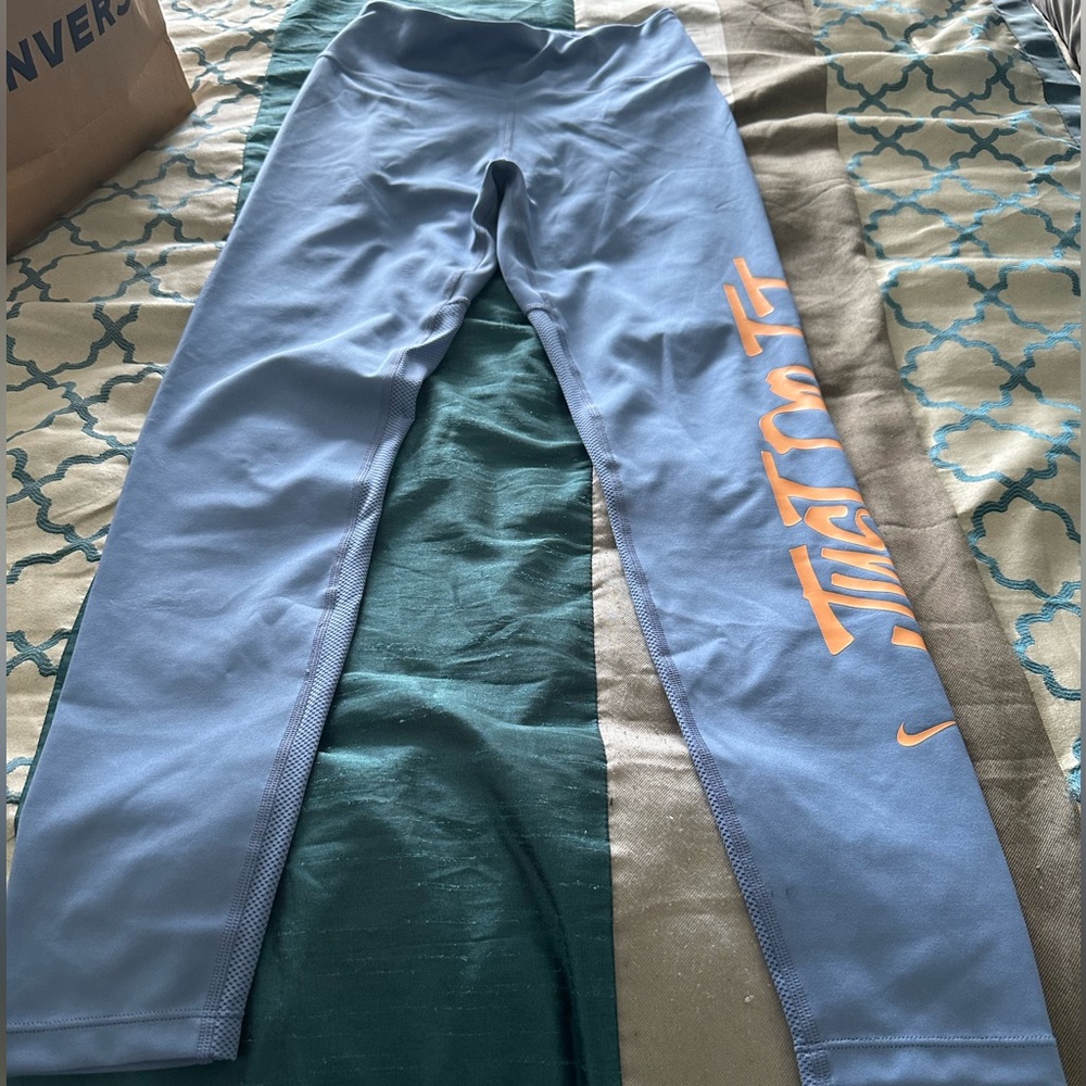 Women’s Nike Dri-Fit leggings. Blue color. Size: Small.